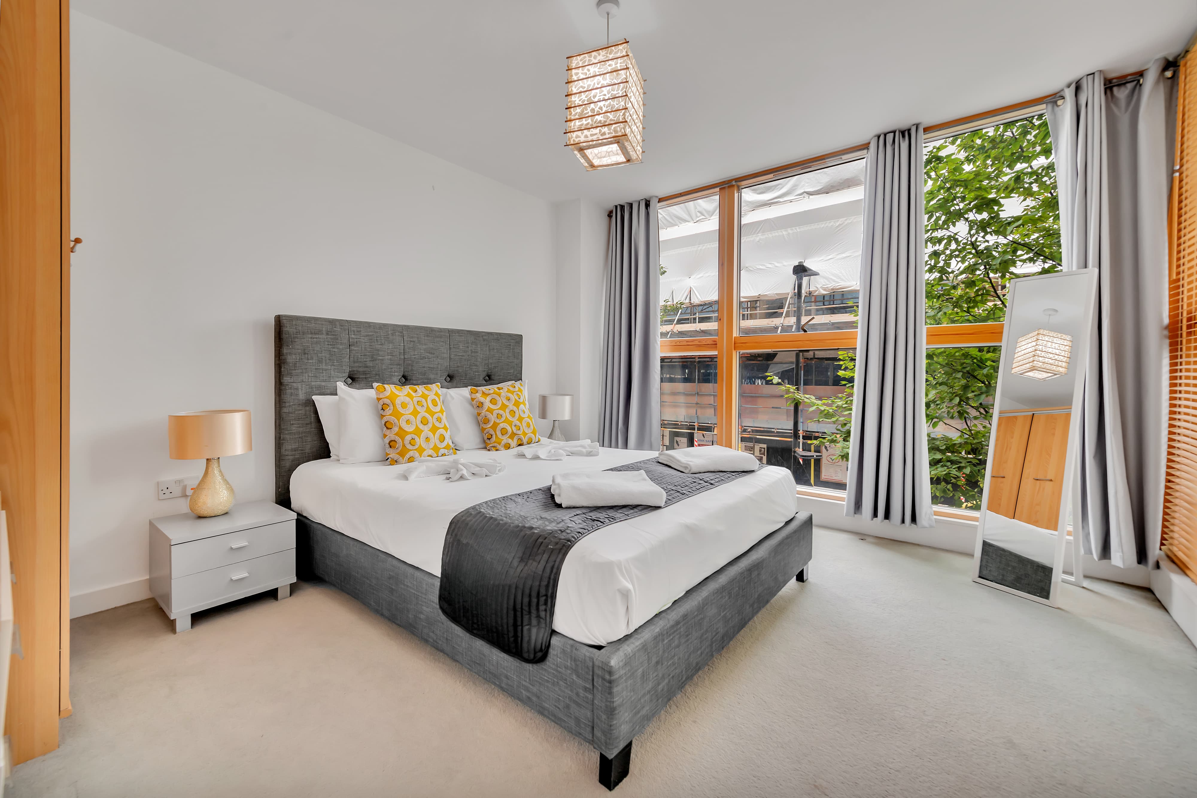 Featherstone Street, Clerkenwell, London, EC1Y 8SL