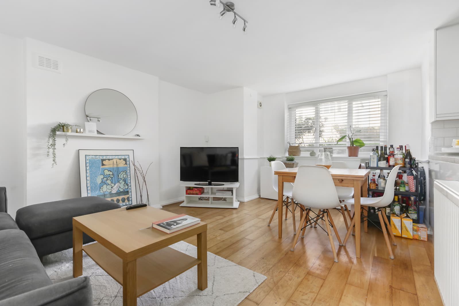 Leigh Road, London, N5 1AH