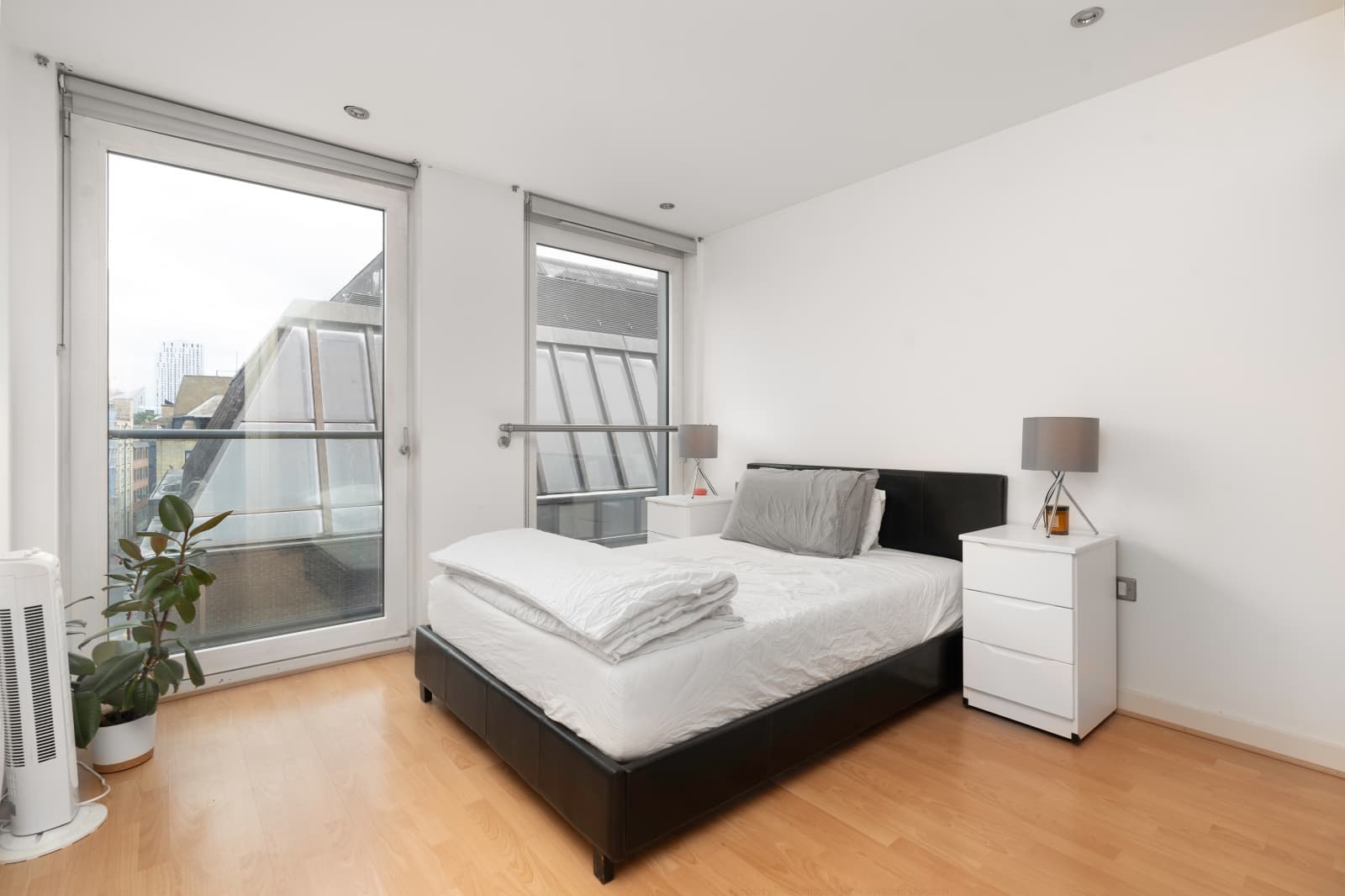 Brewhouse Yard, Islington, London, EC1V 4JX