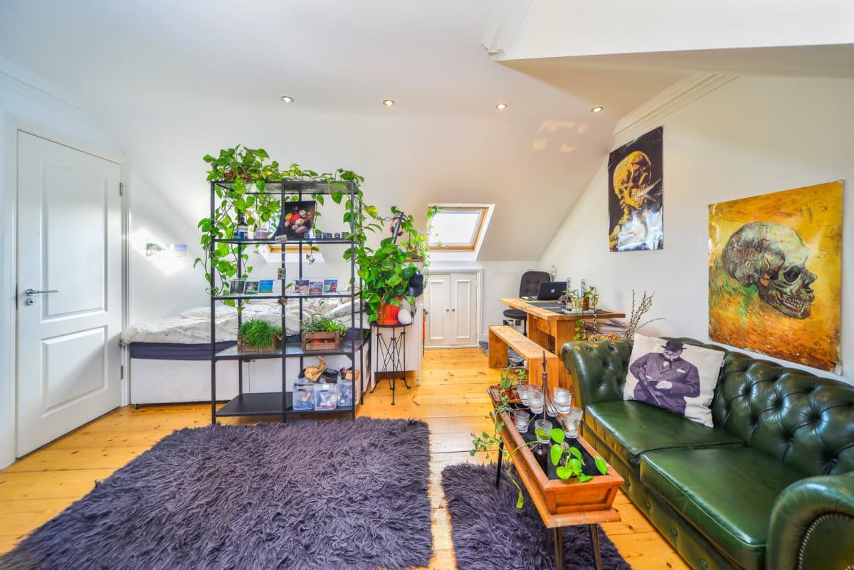 Gillespie Road, Highbury, London, N5 1LN
