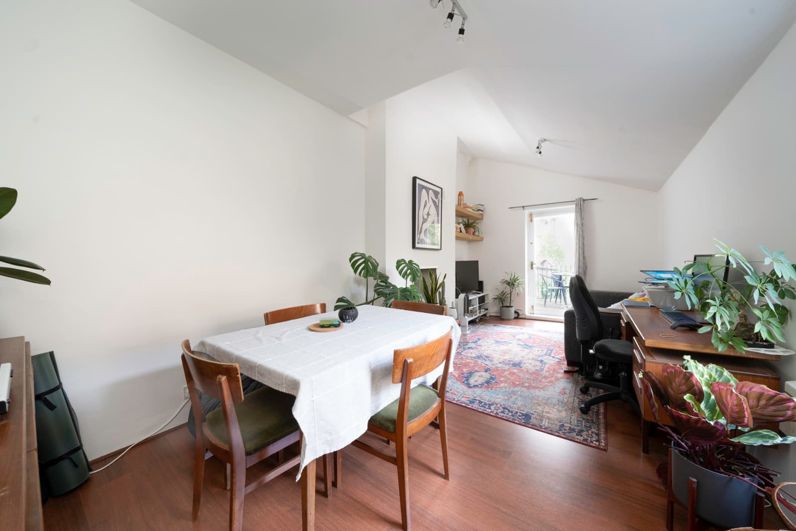 Balfour Road, London, N5 2HB