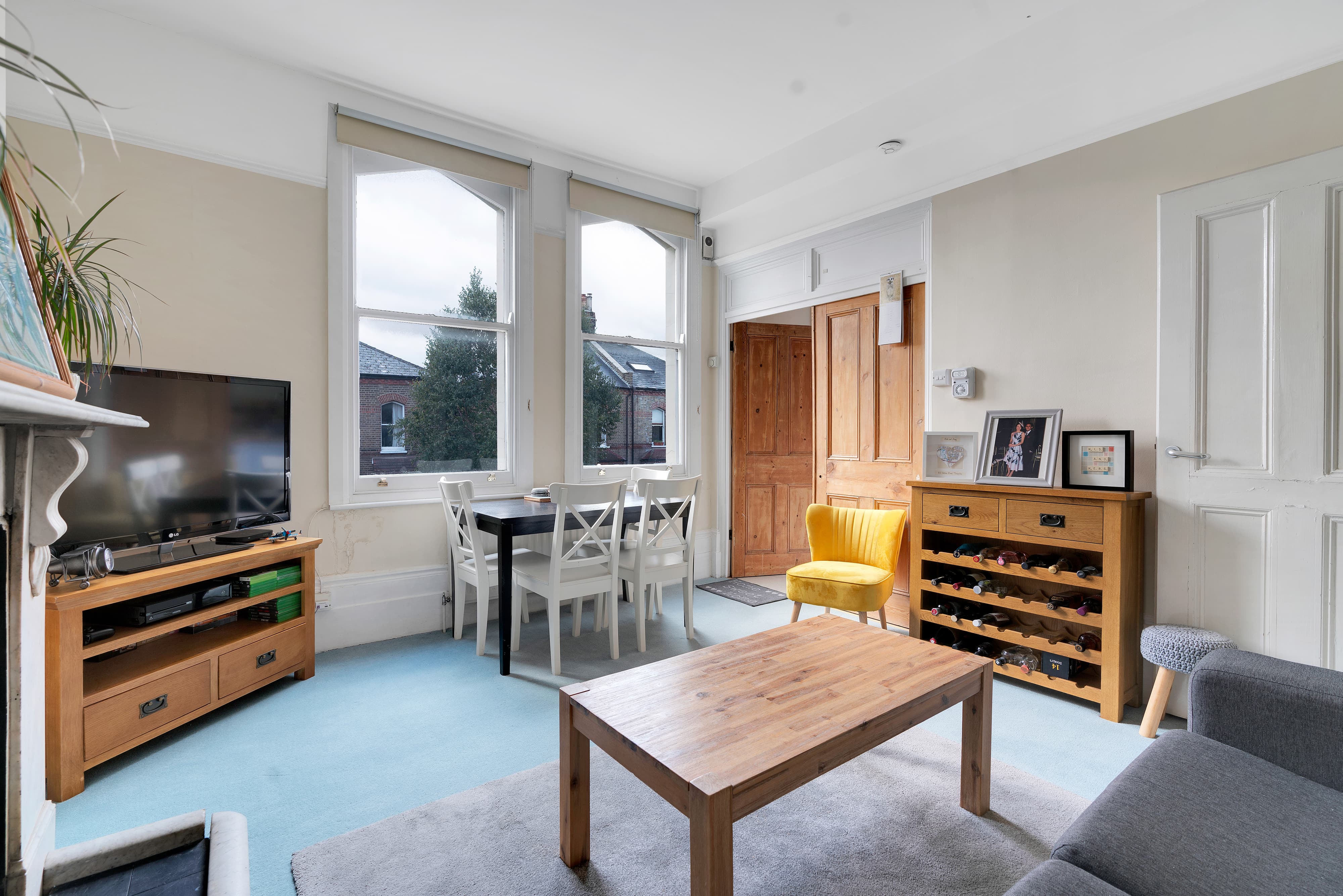 Finsbury Park Road, Highbury, London, N4 2LA