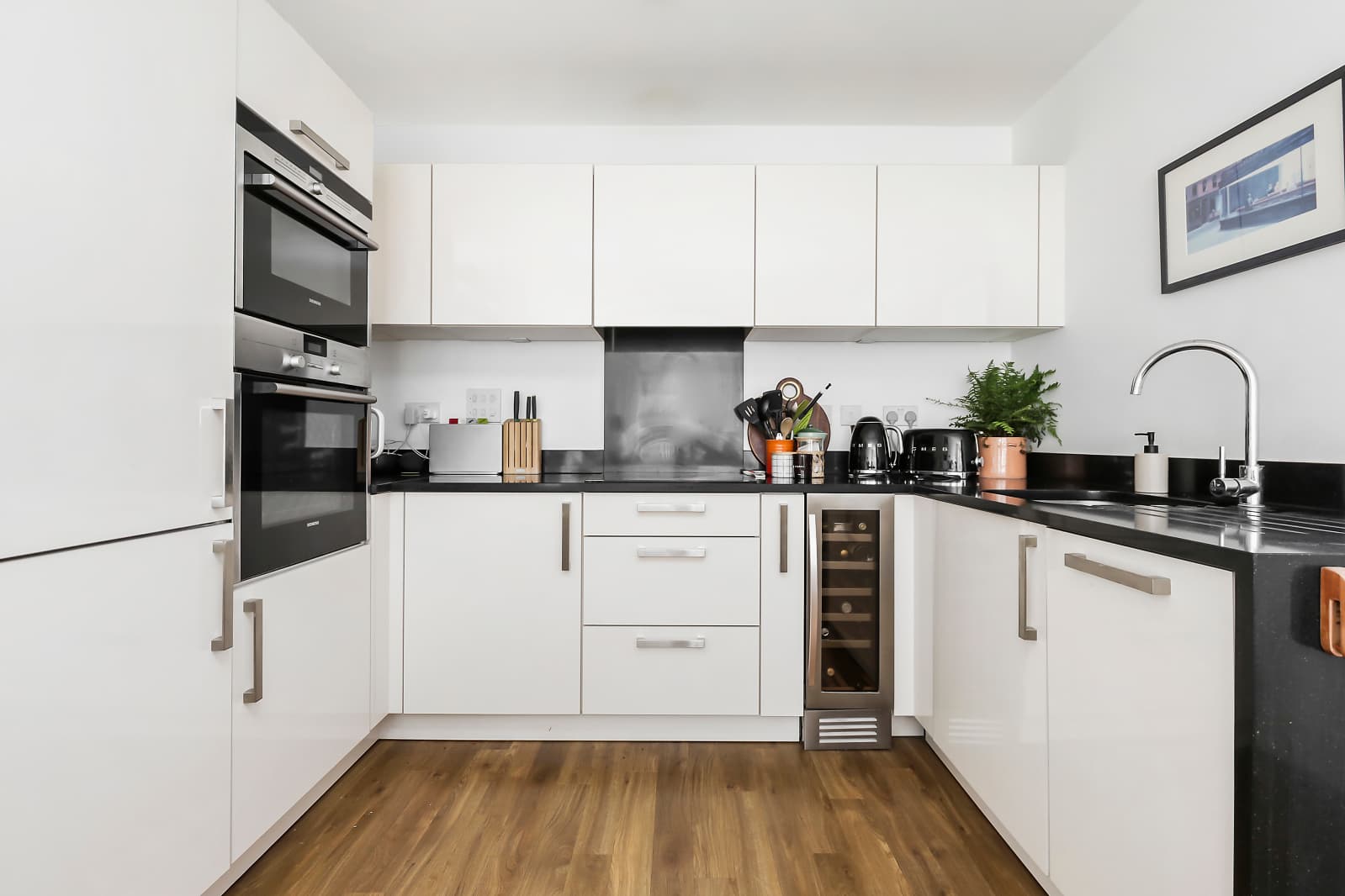 Queensland Road, London, N7 7FF