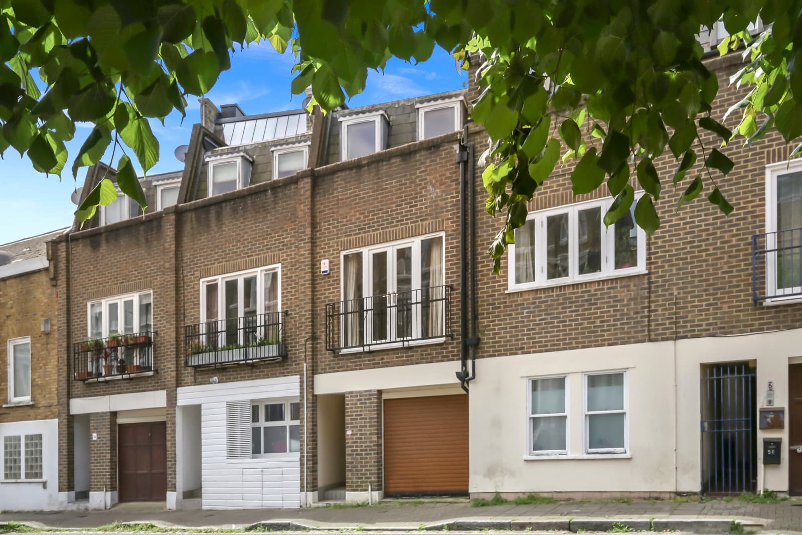 Leigh Road, London, N5 1ST