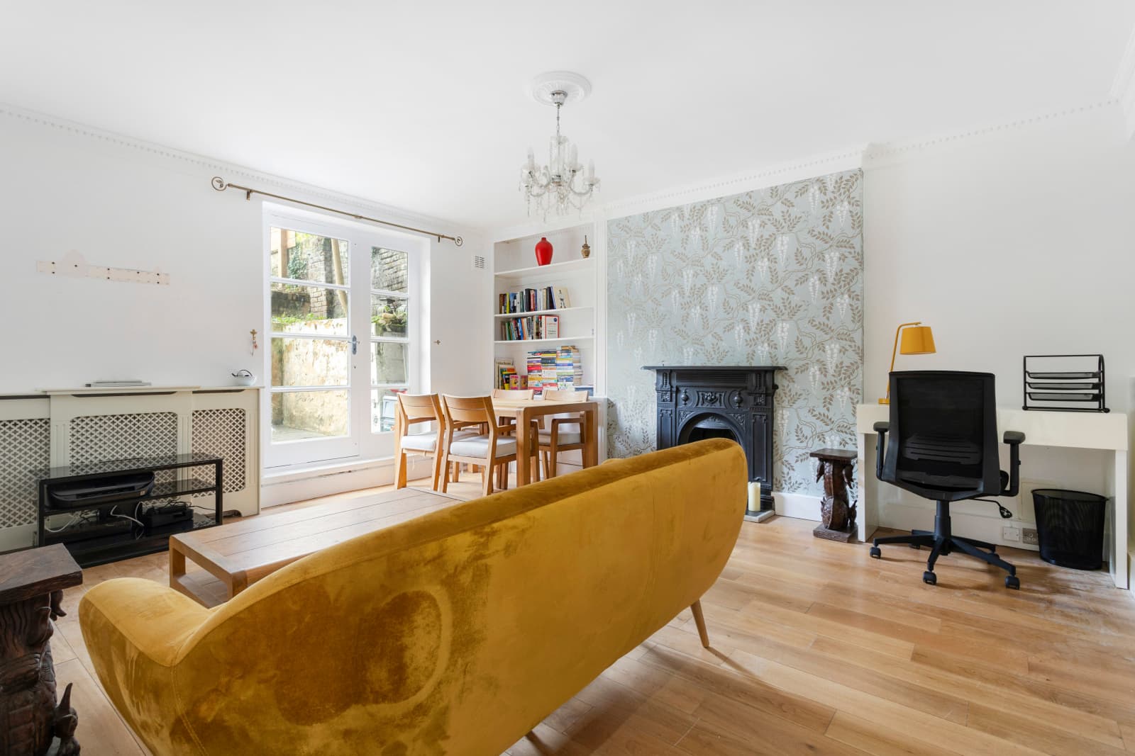Highbury Hill, London, N5 1SX