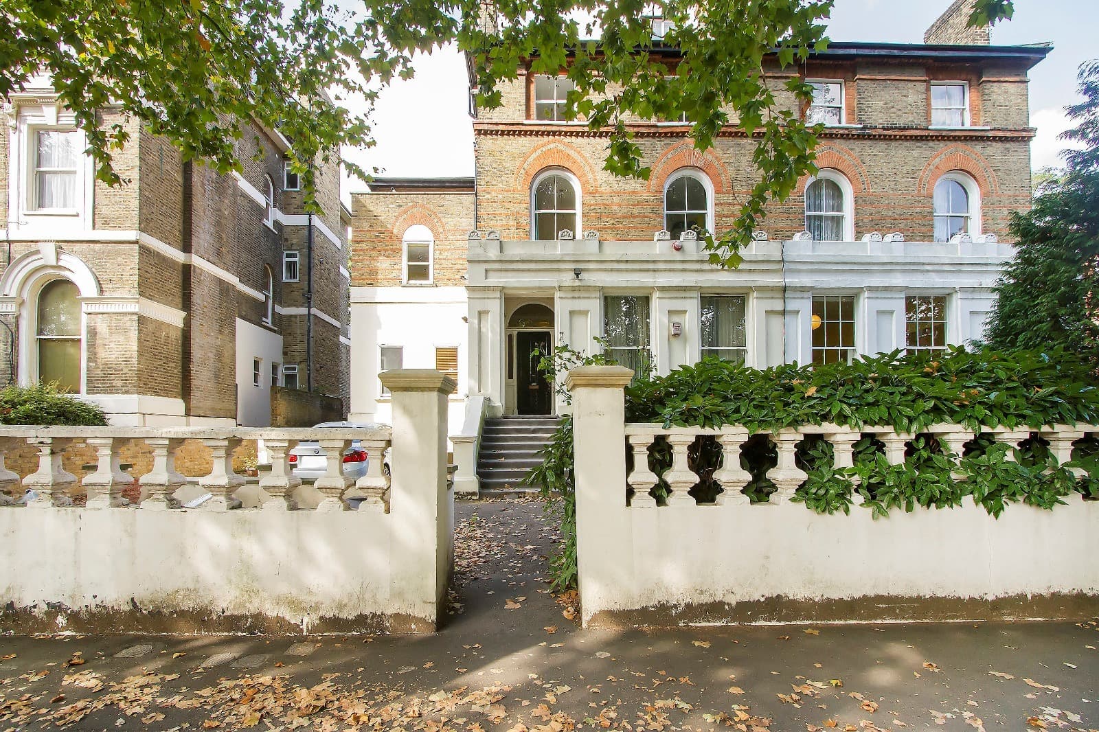 Highbury New Park, London, N5 2LJ
