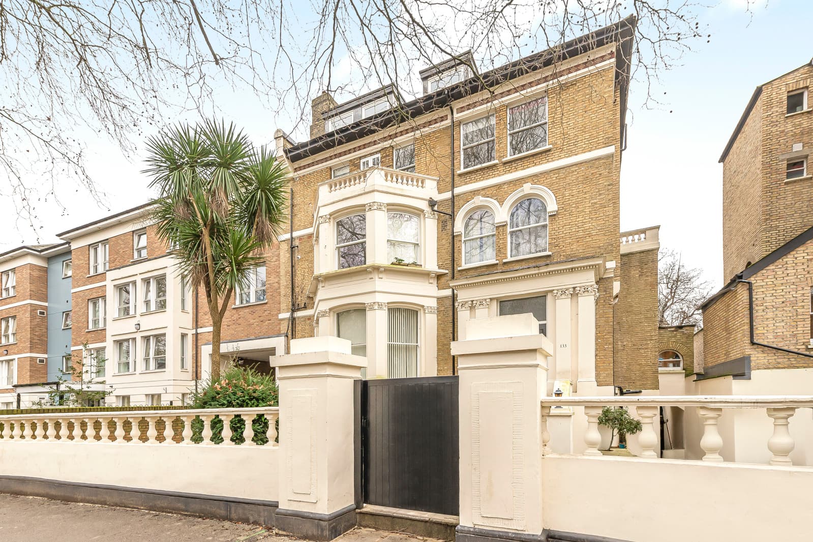 Highbury New Park, London, N5 2DS