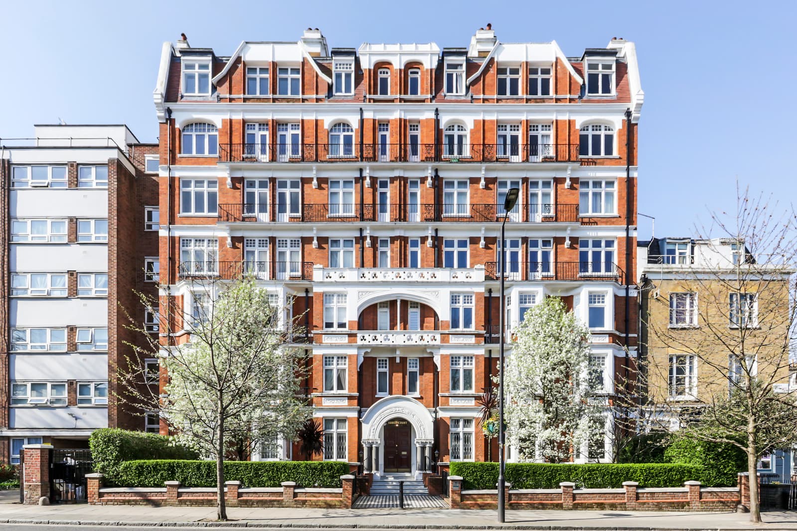 Abbey Road, London, NW8 0AU