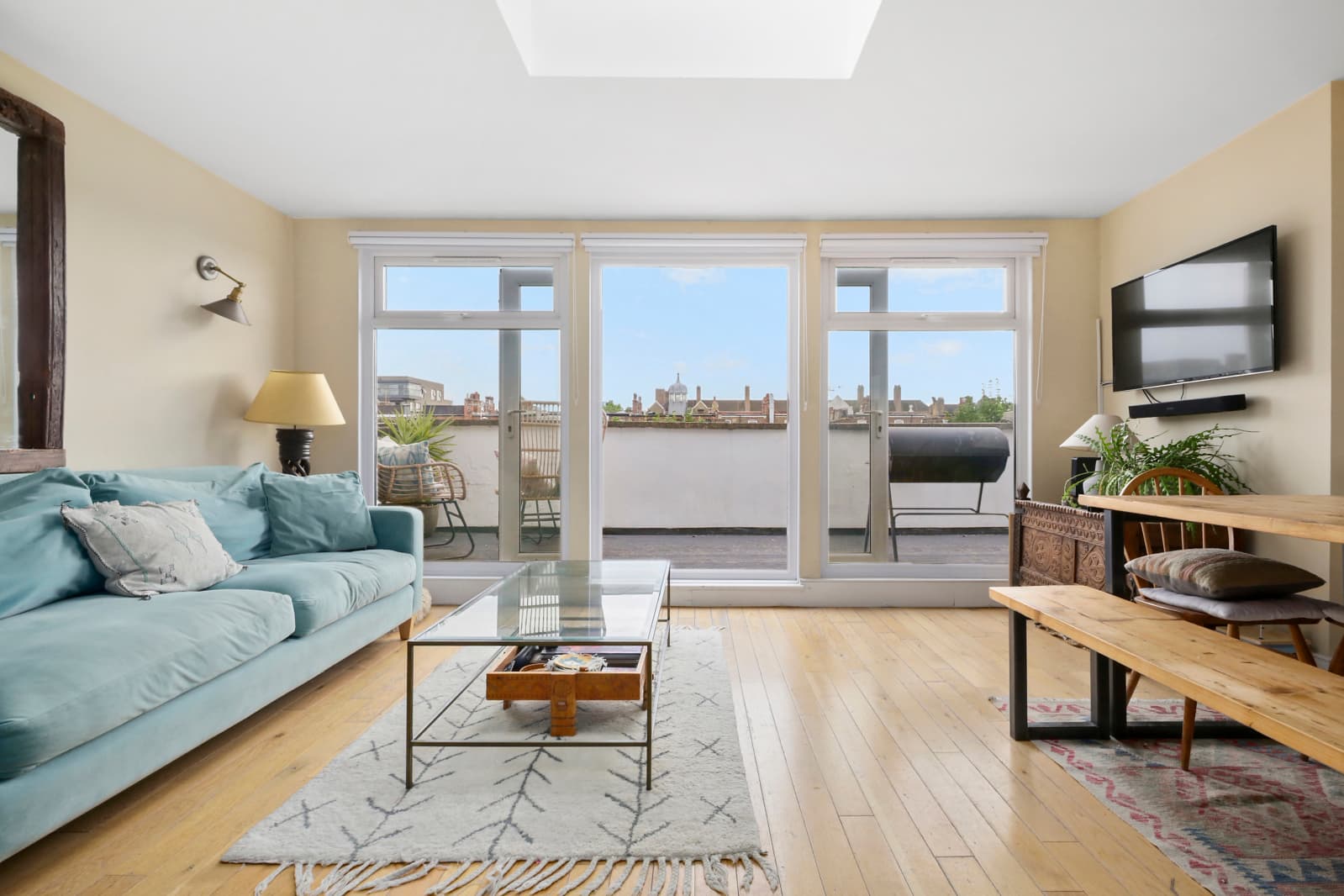 Dunford Road, London, N7 6EP