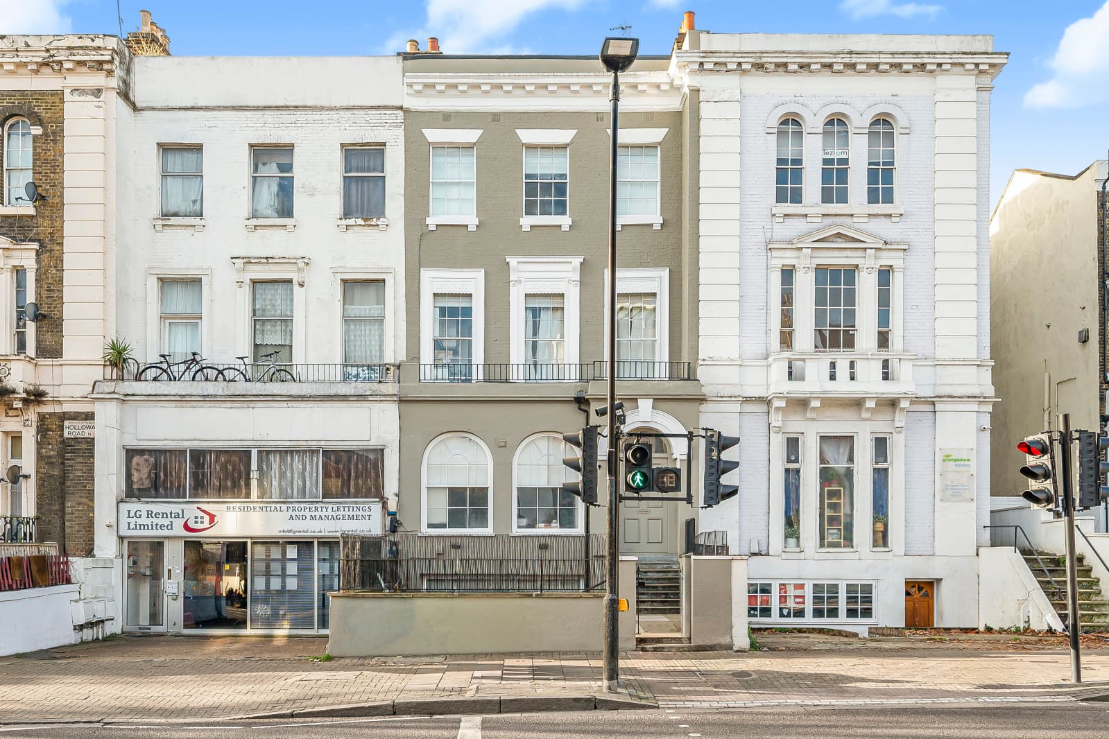 Holloway Road, London, N19 4DD