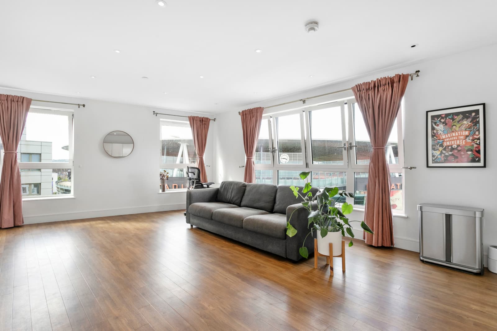 Queensland Road, London, N7 7FJ