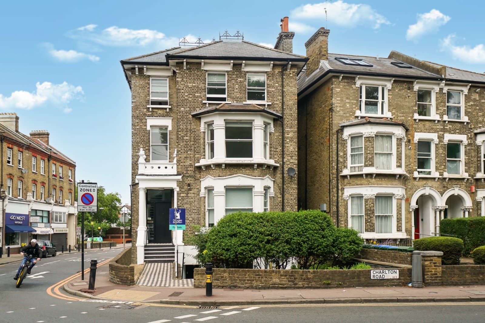 Charlton Road, London, SE3 7EU