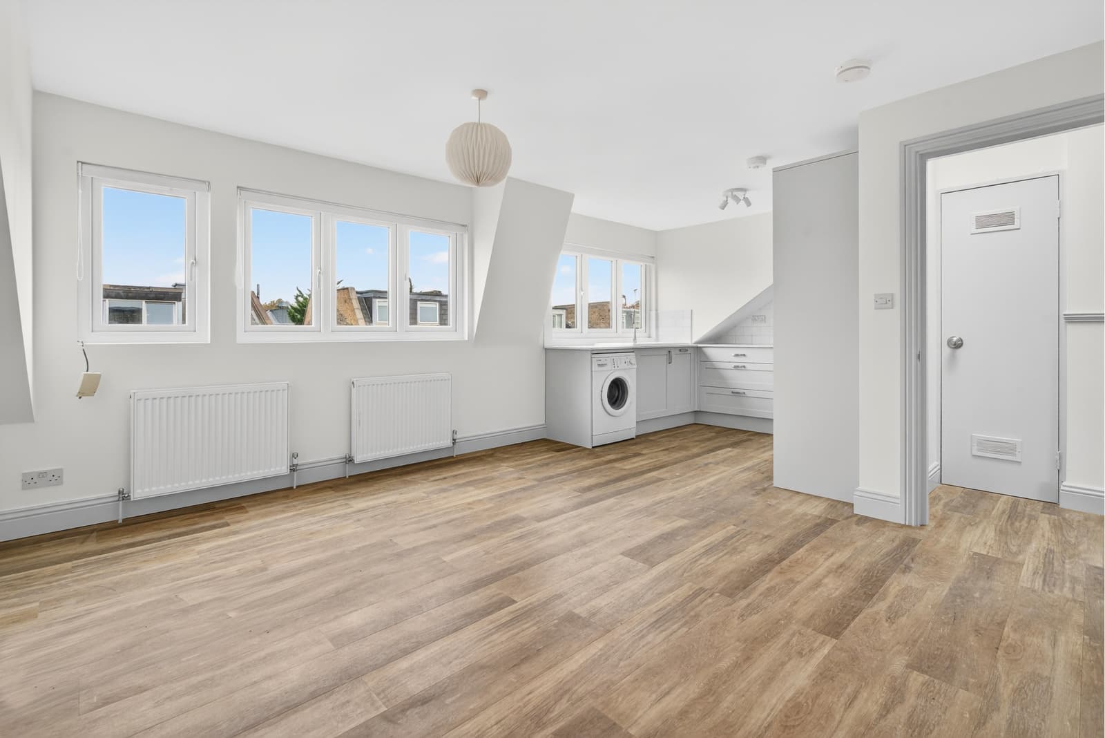 Adolphus Road, London, N4 2AZ