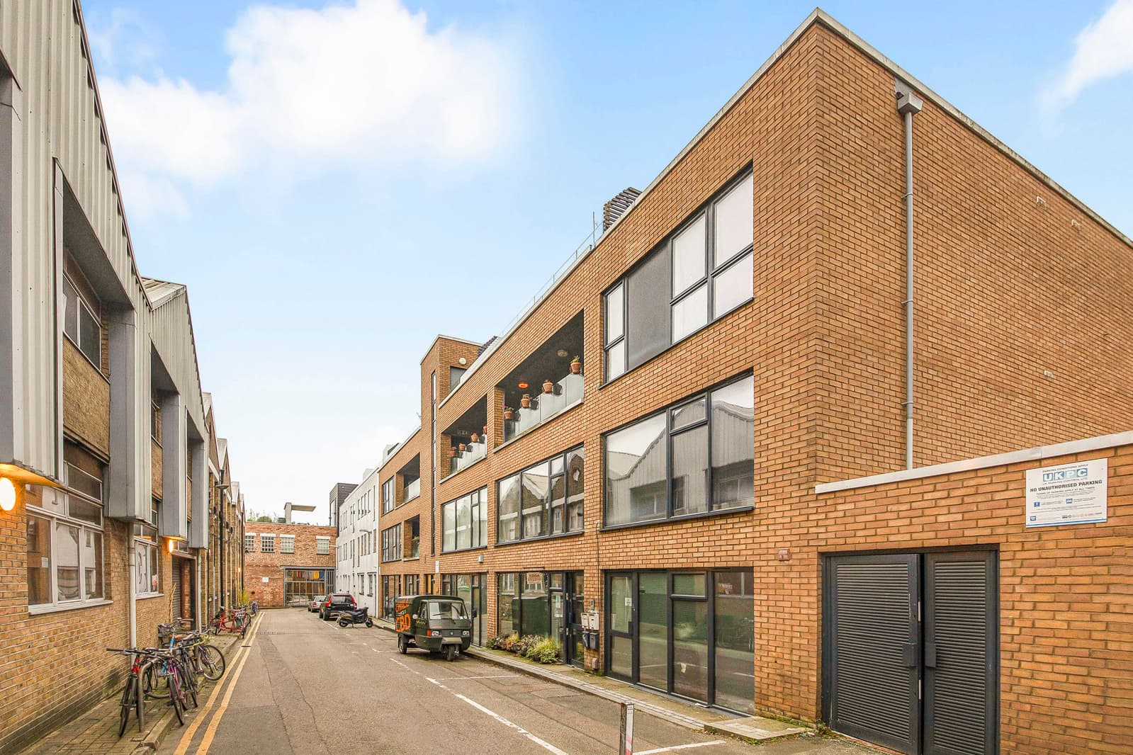 Shelford Place, London, N16 9HS