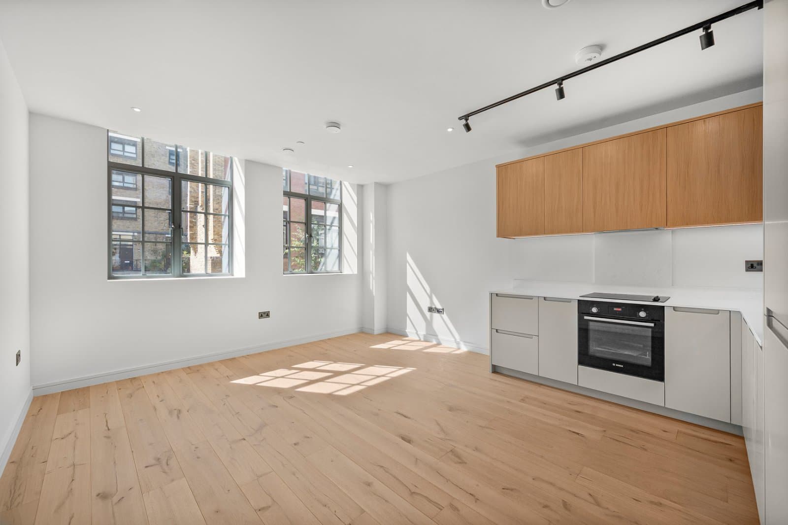 Hollybush Gardens, London, E2 9QP