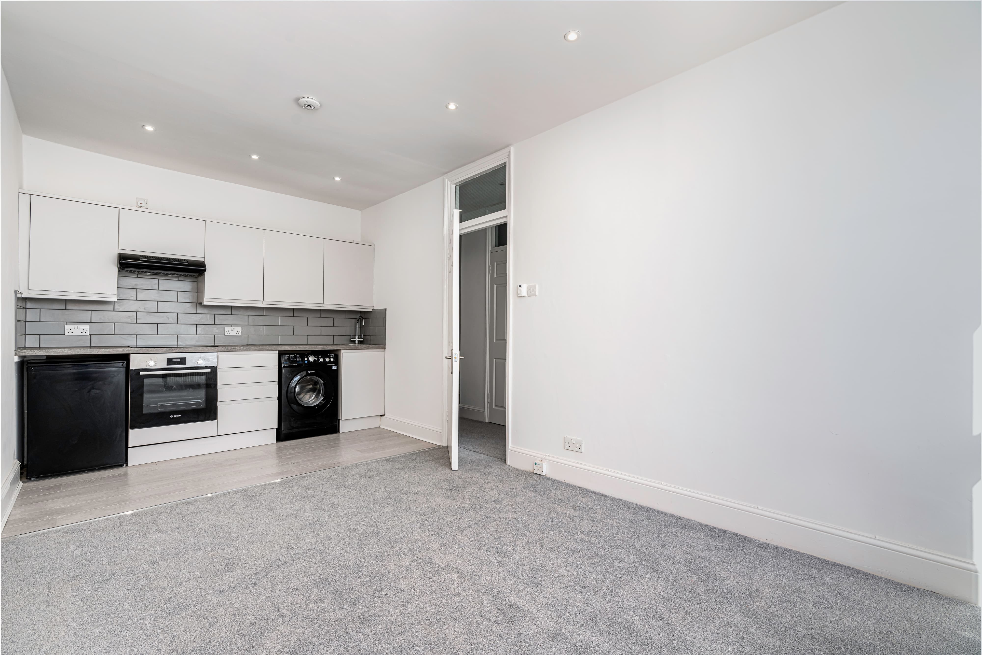 St Augustines Road, Camden, London, NW1 9RL