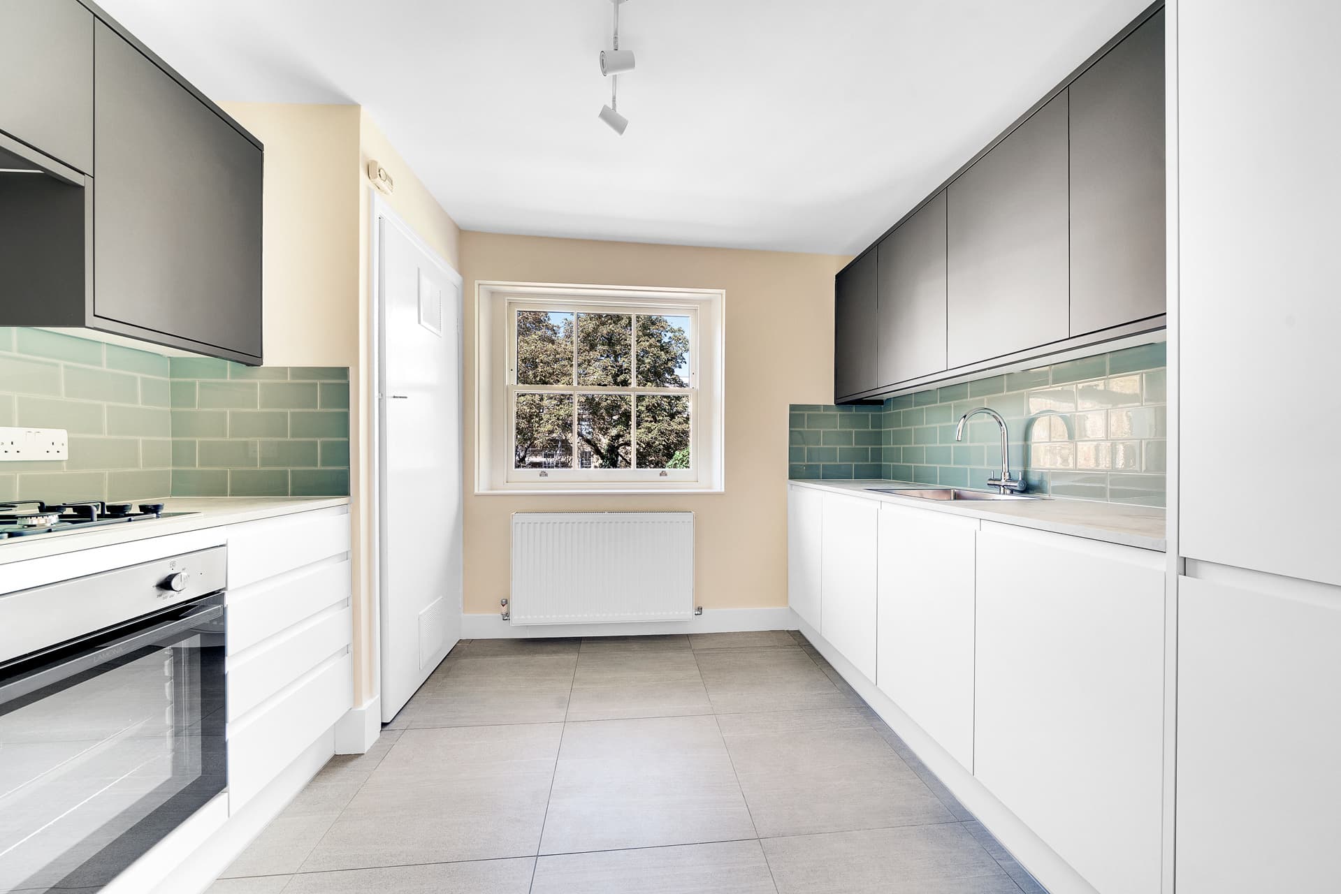 Highbury Park, London, N5 2XG