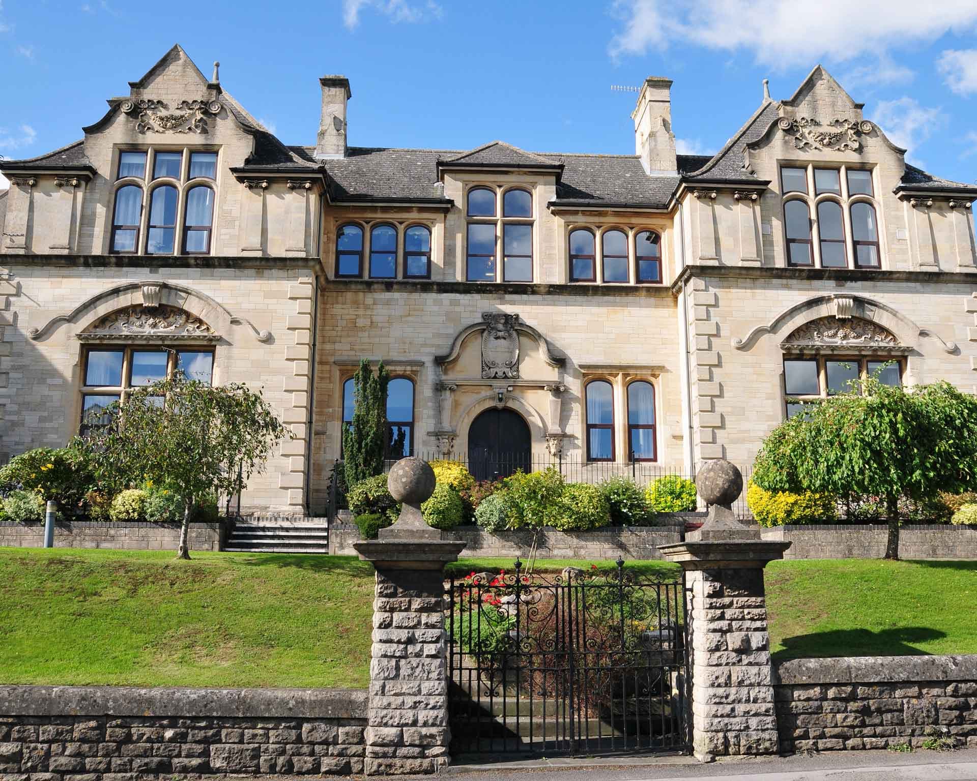 What is it like to live in Holloway?